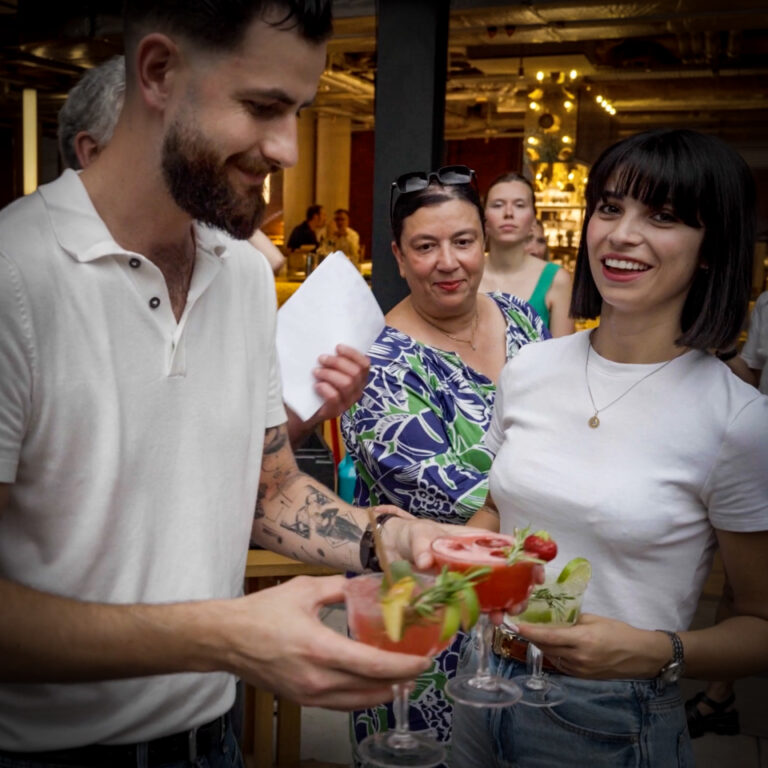 Comment passer des premières recettes à une création collective ?