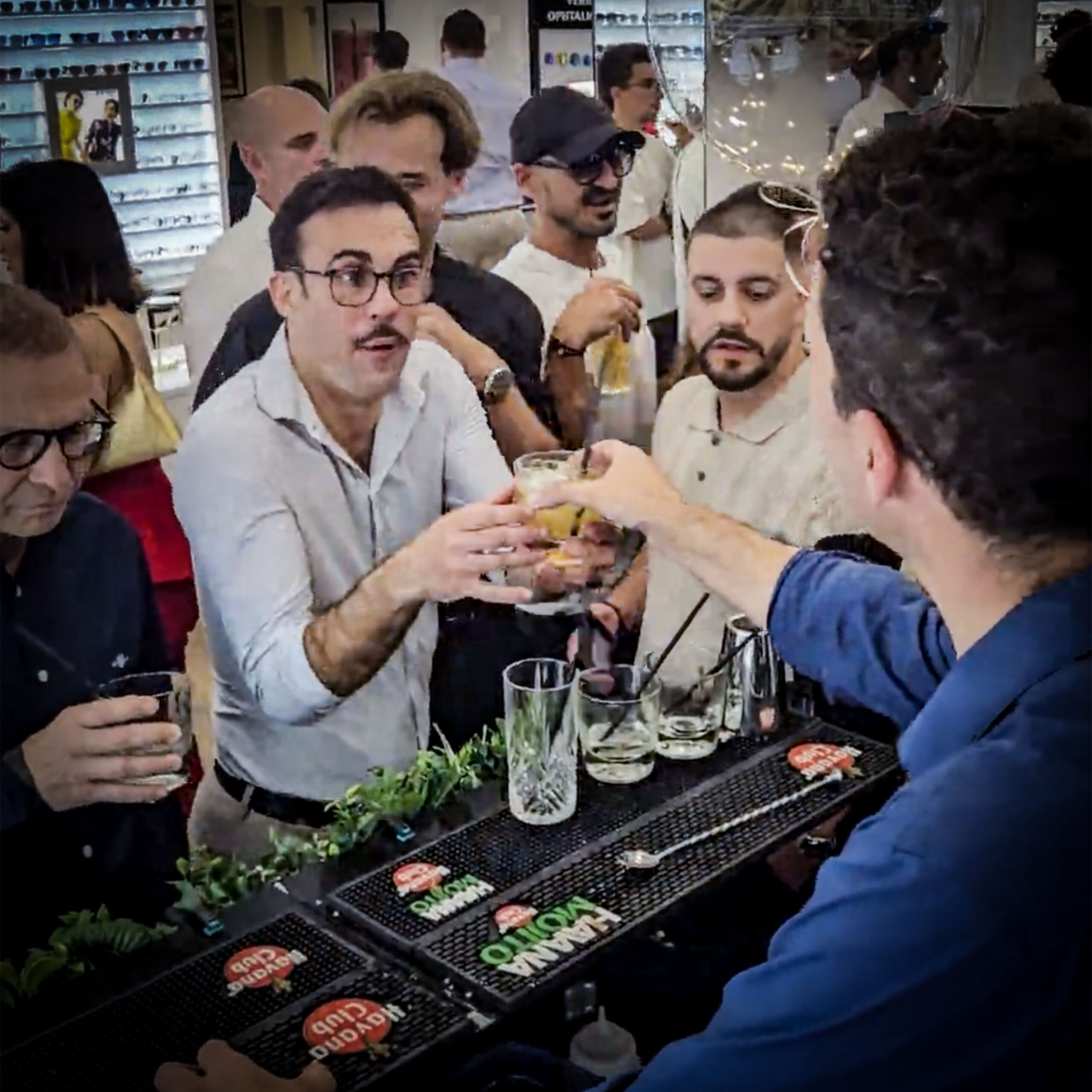 Animation cocktail dînatoire Optical Center Cannes par So Barman