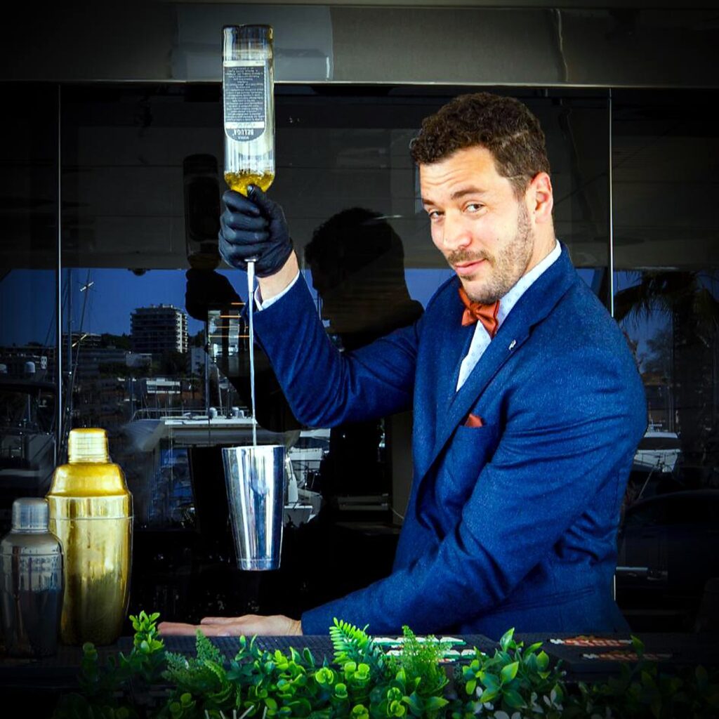Thomas Partage anime une approche mixologie et vin pour Marrenon